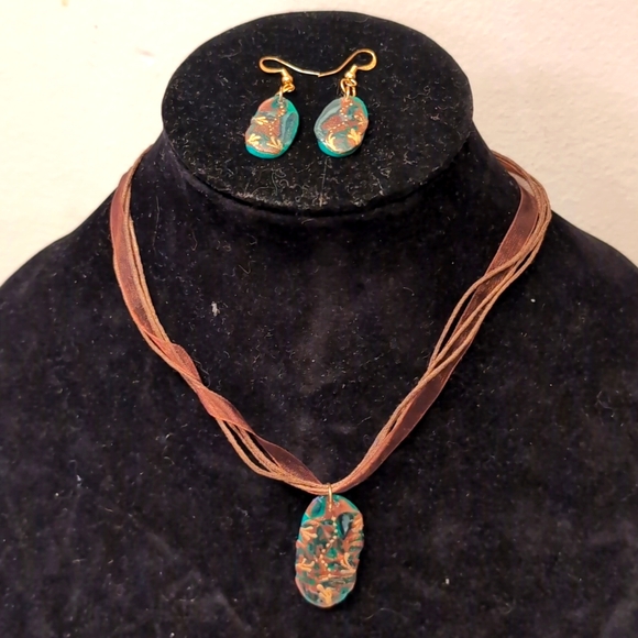 Green Hand Crafted and Painted Polymer Necklace With Matching Hook Earrings - Picture 1 of 13